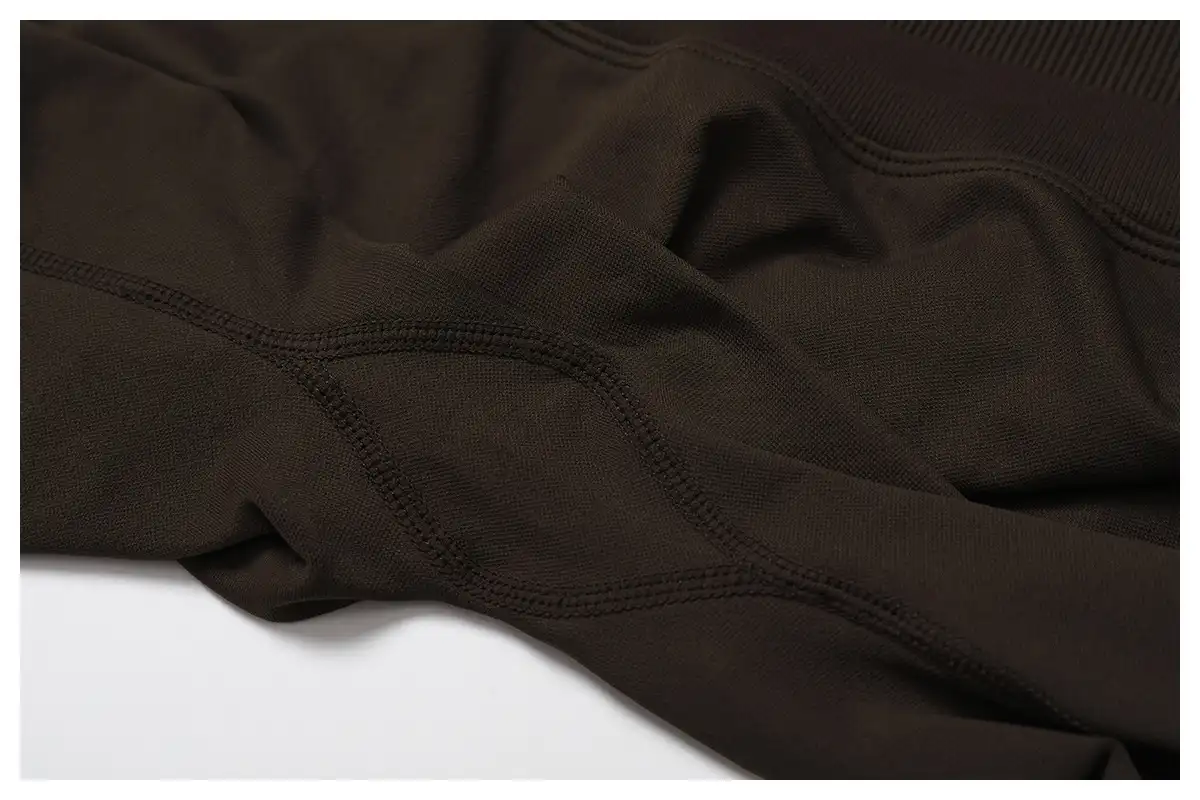 Technical analysis of seamless activewear textiles